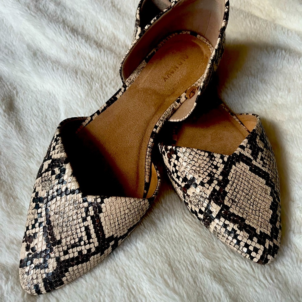 Old Navy snakeskin slip on flats